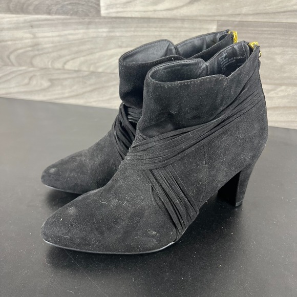 comfortview Shoes - Comfortview Ankle Boots Women Size US 8.5WW Black Pointed Toe Block Heel Booties